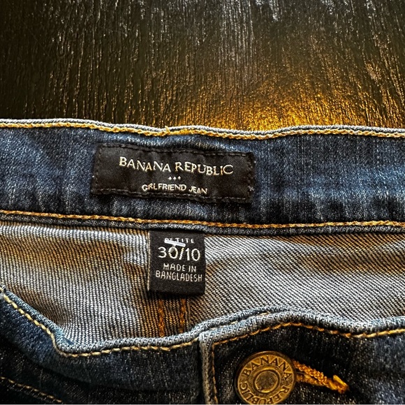 Banana Republic Size 10 Boyfriend Fit Mom Jean Wide Thigh Denim Jean Light wash - Picture 5 of 10